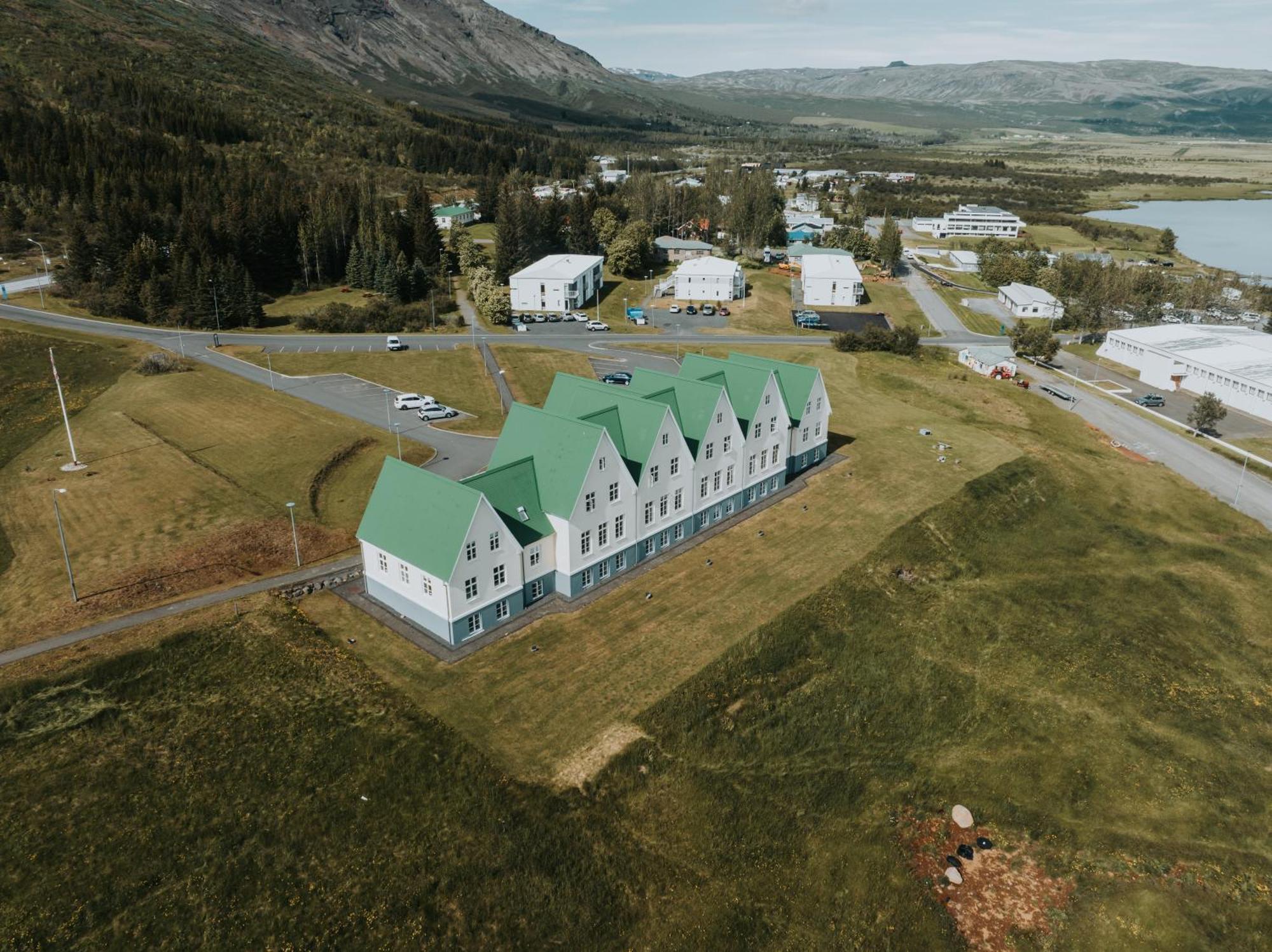 Heradsskolinn Historic Guesthouse Laugarvatn Exterior foto