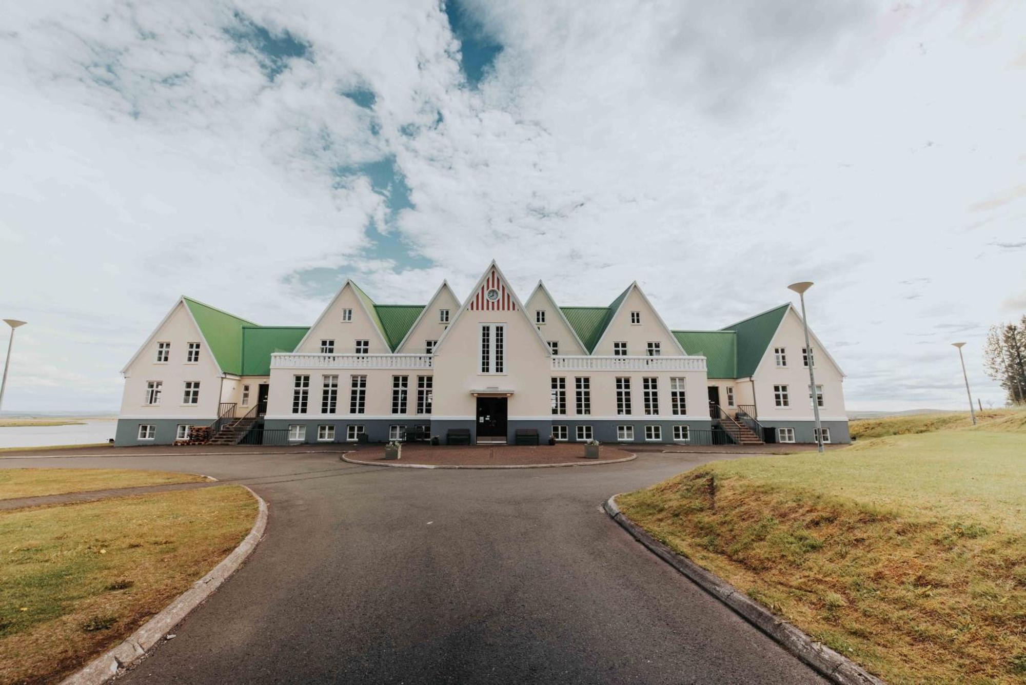 Heradsskolinn Historic Guesthouse Laugarvatn Exterior foto